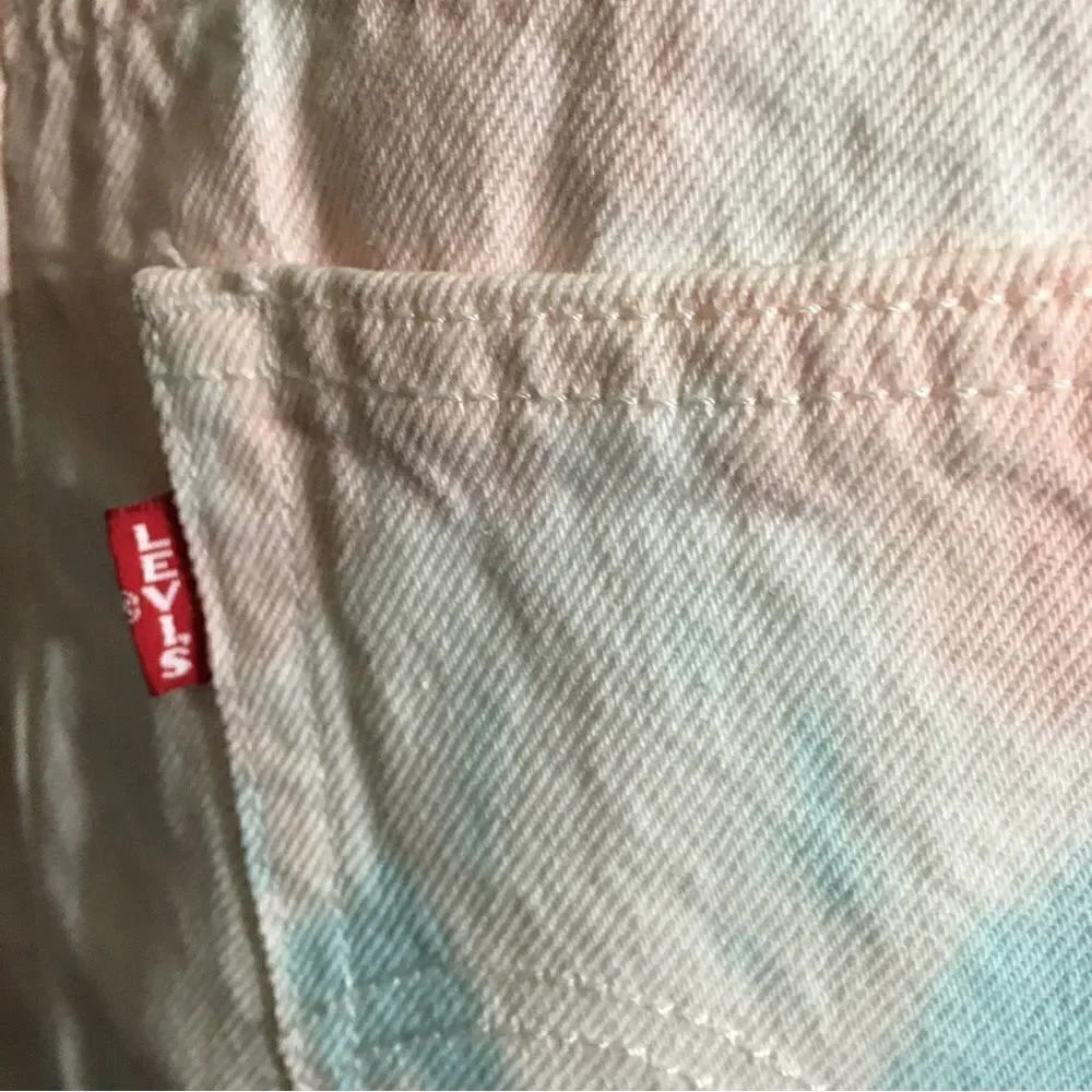 Levi’s NWT High-rise Deconstructed Skirt Size 29